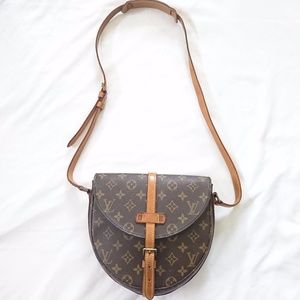 AUTHENTIC Louis Vuitton Chantilly MM Crossbody Bag